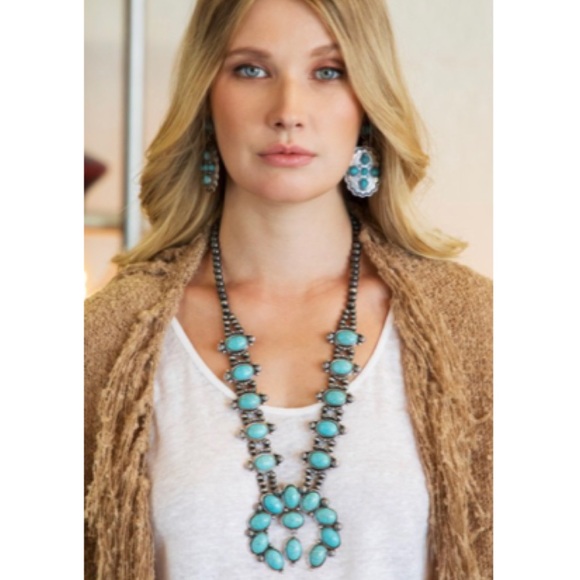 🔥 RESTOCKED! 🔥 Vintage Style Squash Blossom Necklace - Picture 3 of 5